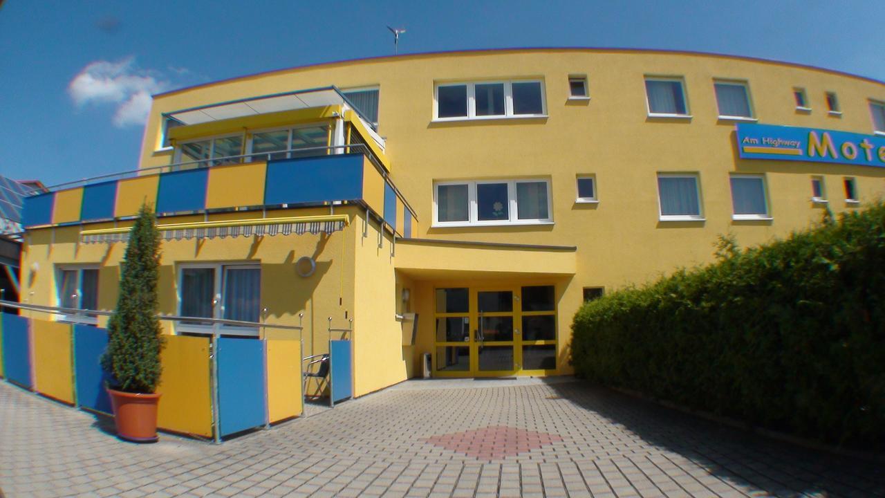 Motel Am Highway Althengstett Exterior foto